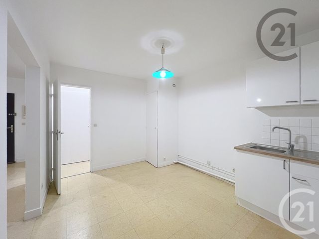 Appartement F1 &agrave; louer - 1 pi&egrave;ce - 34,94 m2 - La Rochette - 77 - ILE-DE-FRANCE