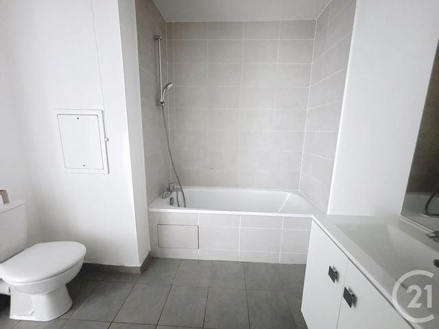 Appartement F3 à louer - 3 pièces - 62,90 m2 - Melun - 77 - ILE-DE-FRANCE