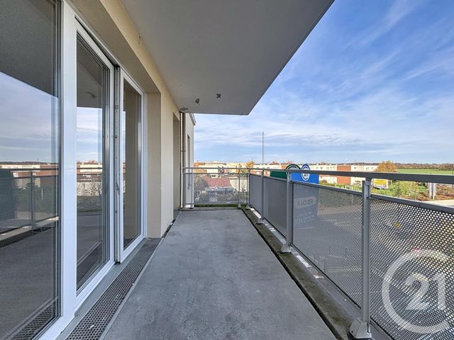 Appartement F3 à louer - 3 pièces - 62,90 m2 - Melun - 77 - ILE-DE-FRANCE