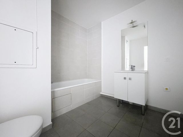 Appartement F3 à louer - 3 pièces - 62,90 m2 - Melun - 77 - ILE-DE-FRANCE