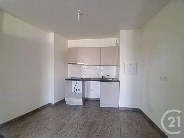 Appartement F2 à louer - 2 pièces - 49,20 m2 - Dammarie Les Lys - 77 - ILE-DE-FRANCE
