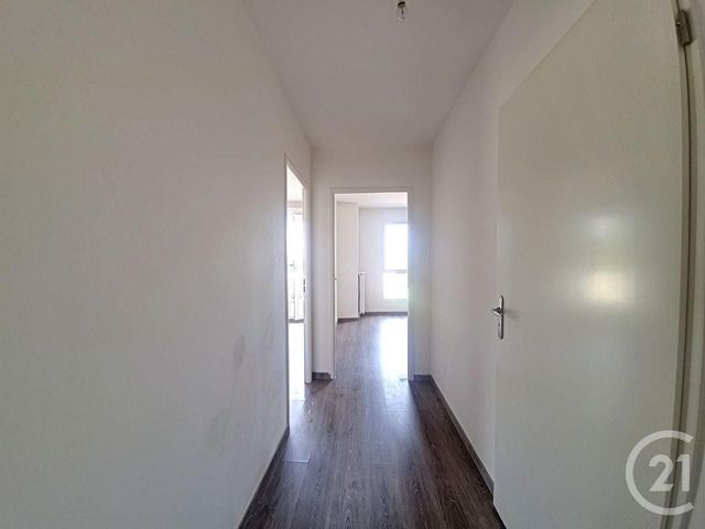 Appartement F2 à louer - 2 pièces - 49,20 m2 - Dammarie Les Lys - 77 - ILE-DE-FRANCE