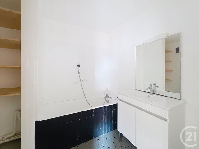 Appartement F2 &agrave; louer - 2 pi&egrave;ces - 53,97 m2 - Melun - 77 - ILE-DE-FRANCE