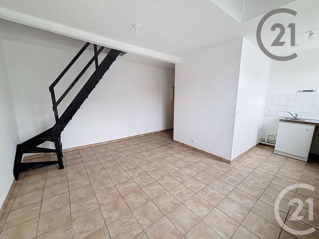 Appartement Duplex à louer - 2 pièces - 23,44 m2 - Melun - 77 - ILE-DE-FRANCE