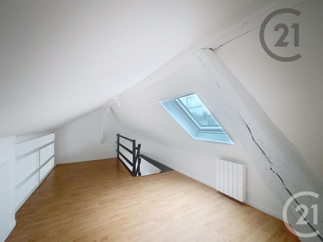 Appartement Duplex à louer - 2 pièces - 23,44 m2 - Melun - 77 - ILE-DE-FRANCE