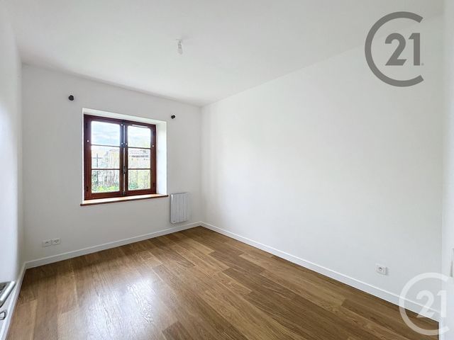 Maison &agrave; louer - 4 pi&egrave;ces - 86,03 m2 - Fouju - 77 - ILE-DE-FRANCE