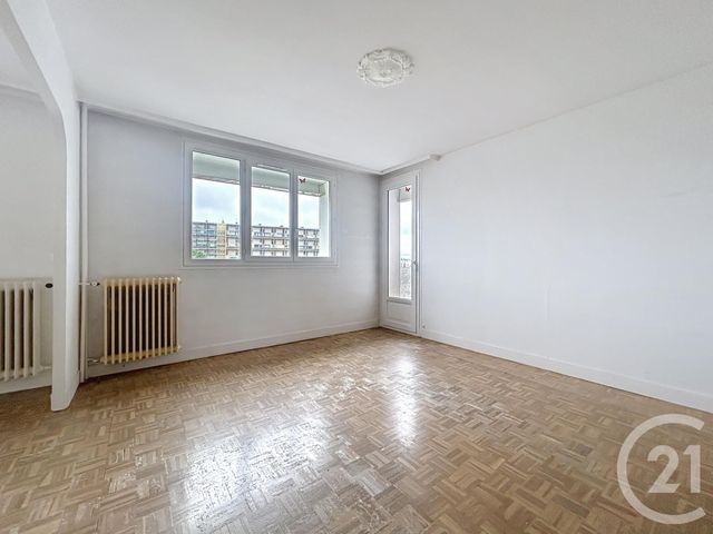 Appartement F3 à vendre - 3 pièces - 65,42 m2 - Melun - 77 - ILE-DE-FRANCE