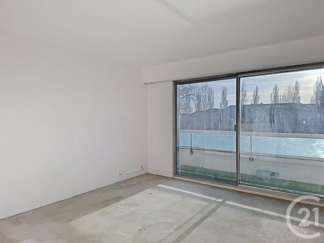 Appartement F5 &agrave; vendre - 5 pi&egrave;ces - 104,54 m2 - Melun - 77 - ILE-DE-FRANCE