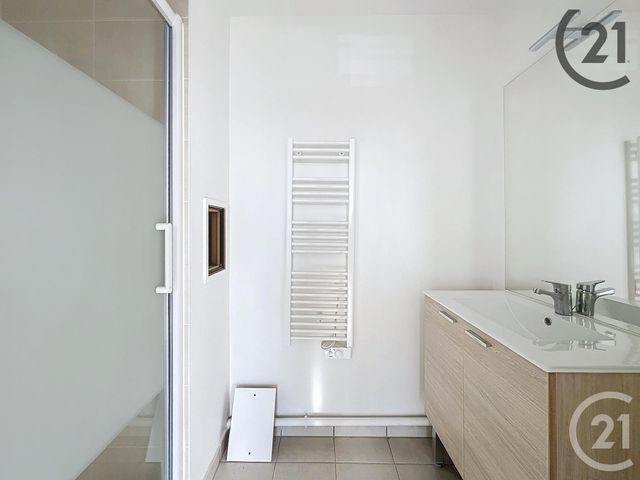 Appartement F4 &agrave; louer - 4 pi&egrave;ces - 84,82 m2 - Dammarie Les Lys - 77 - ILE-DE-FRANCE