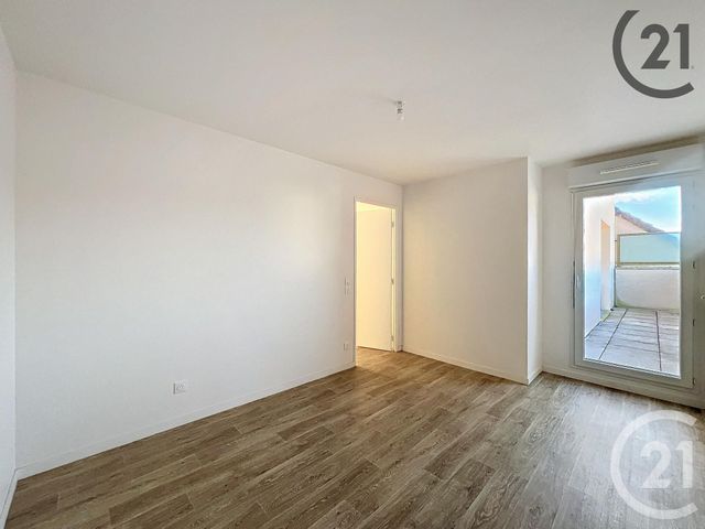 Appartement F4 &agrave; louer - 4 pi&egrave;ces - 84,82 m2 - Dammarie Les Lys - 77 - ILE-DE-FRANCE
