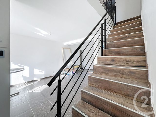 Maison &agrave; louer - 5 pi&egrave;ces - 137,35 m2 - Dammarie Les Lys - 77 - ILE-DE-FRANCE