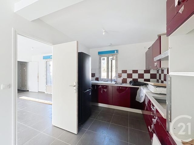 Maison &agrave; louer - 5 pi&egrave;ces - 137,35 m2 - Dammarie Les Lys - 77 - ILE-DE-FRANCE