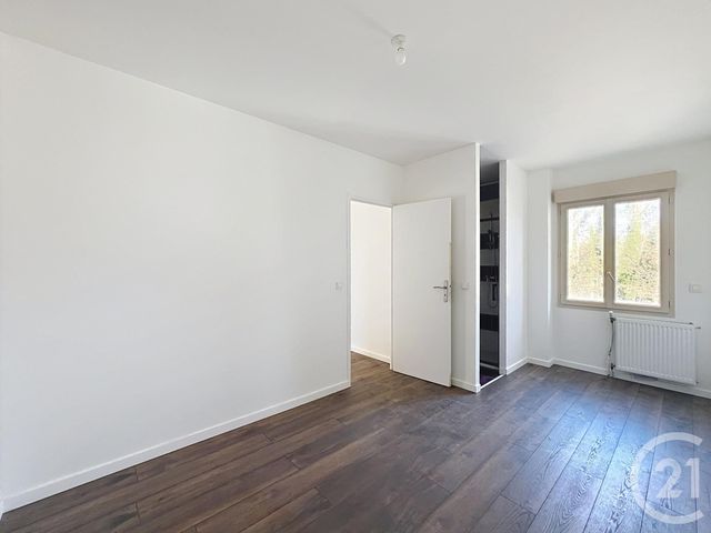 Maison &agrave; louer - 5 pi&egrave;ces - 137,35 m2 - Dammarie Les Lys - 77 - ILE-DE-FRANCE