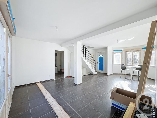 Maison &agrave; louer - 5 pi&egrave;ces - 137,35 m2 - Dammarie Les Lys - 77 - ILE-DE-FRANCE