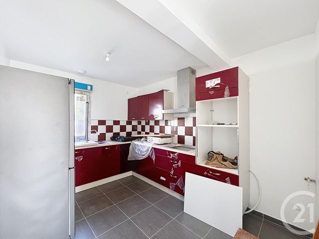 Maison &agrave; louer - 5 pi&egrave;ces - 137,35 m2 - Dammarie Les Lys - 77 - ILE-DE-FRANCE