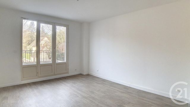 Appartement &agrave; louer - 2 pi&egrave;ces - 35 m2 - Melun - 77 - ILE-DE-FRANCE