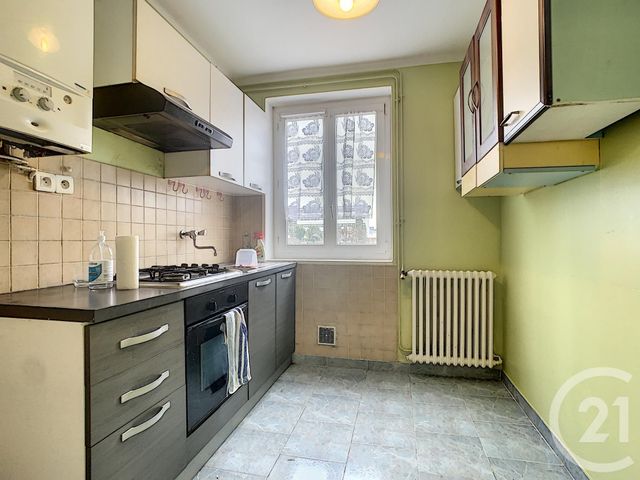 Appartement F4 &agrave; louer - 4 pi&egrave;ces - 64,27 m2 - Melun - 77 - ILE-DE-FRANCE