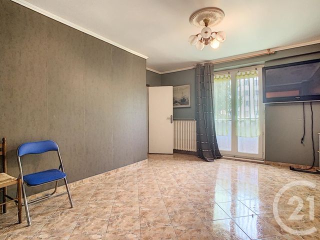 Appartement F4 &agrave; louer - 4 pi&egrave;ces - 64,27 m2 - Melun - 77 - ILE-DE-FRANCE