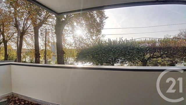 Appartement F3 &agrave; louer - 3 pi&egrave;ces - 59,70 m2 - Le Mee Sur Seine - 77 - ILE-DE-FRANCE