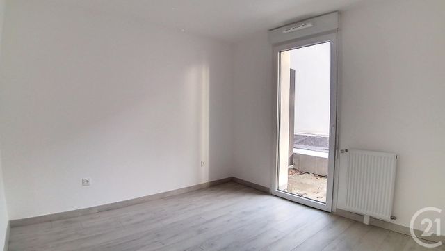 Appartement F3 &agrave; louer - 3 pi&egrave;ces - 59,70 m2 - Le Mee Sur Seine - 77 - ILE-DE-FRANCE