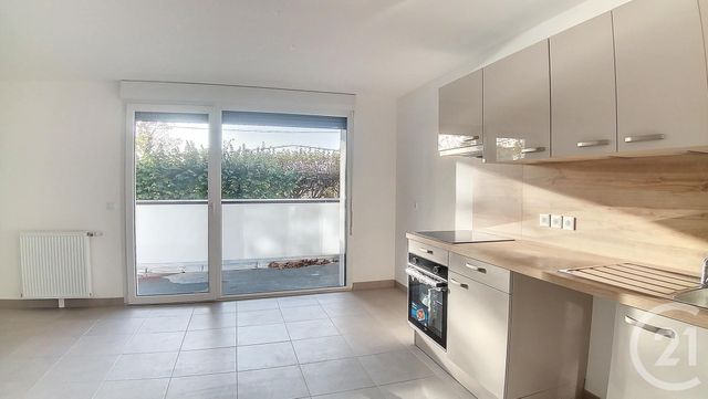 Appartement F3 &agrave; louer - 3 pi&egrave;ces - 59,70 m2 - Le Mee Sur Seine - 77 - ILE-DE-FRANCE