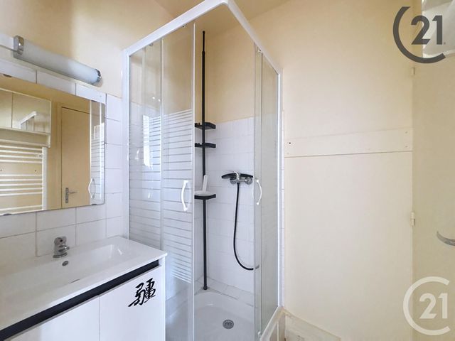 Appartement F1 &agrave; louer - 1 pi&egrave;ce - 16,65 m2 - Melun - 77 - ILE-DE-FRANCE