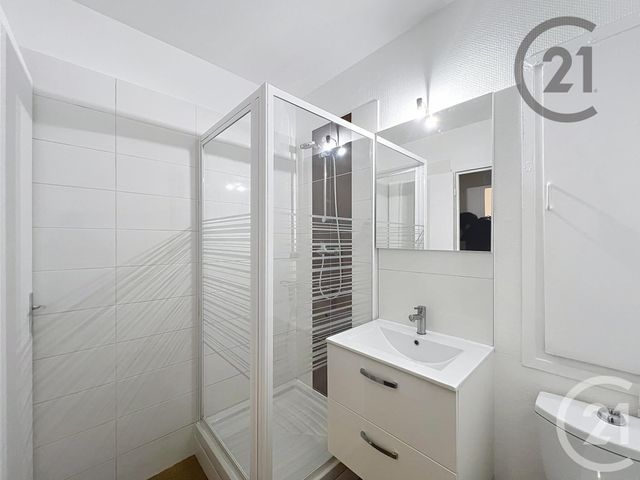 Appartement F1 &agrave; louer - 1 pi&egrave;ce - 35,80 m2 - Melun - 77 - ILE-DE-FRANCE