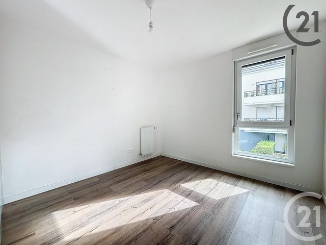 Appartement F3 &agrave; louer - 3 pi&egrave;ces - 61,35 m2 - Melun - 77 - ILE-DE-FRANCE