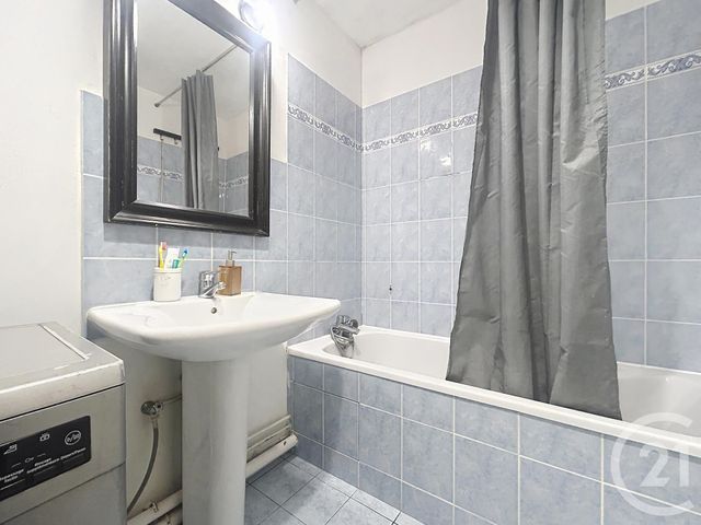 Appartement F3 &agrave; vendre - 3 pi&egrave;ces - 62,44 m2 - Melun - 77 - ILE-DE-FRANCE
