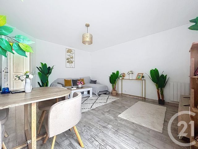 Appartement F3 &agrave; vendre - 3 pi&egrave;ces - 62,44 m2 - Melun - 77 - ILE-DE-FRANCE