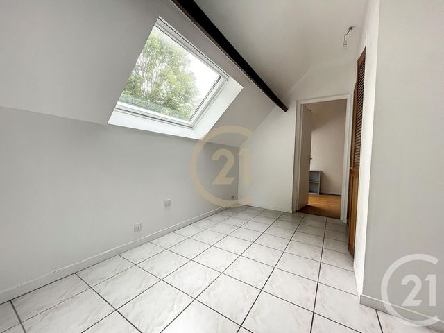 Maison &agrave; louer - 3 pi&egrave;ces - 71 m2 - Le Mee Sur Seine - 77 - ILE-DE-FRANCE