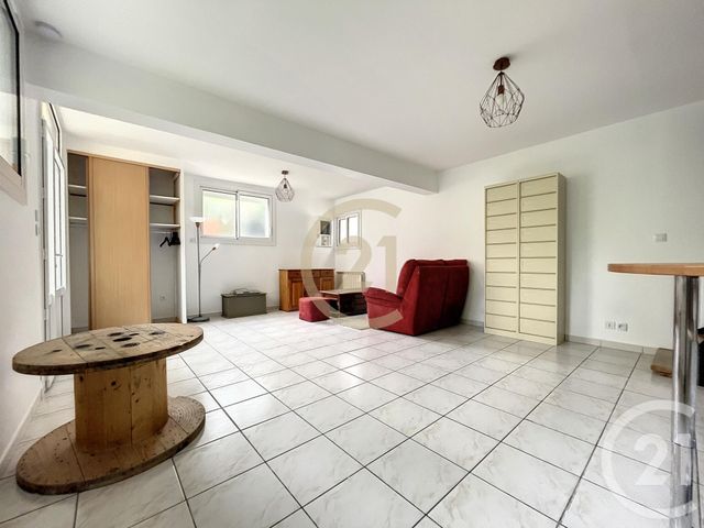 Maison &agrave; louer - 3 pi&egrave;ces - 71 m2 - Le Mee Sur Seine - 77 - ILE-DE-FRANCE