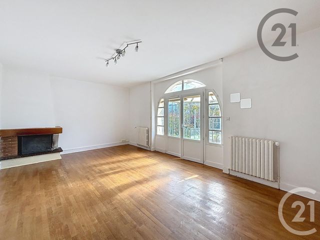 Maison &agrave; louer - 4 pi&egrave;ces - 66,34 m2 - Rubelles - 77 - ILE-DE-FRANCE