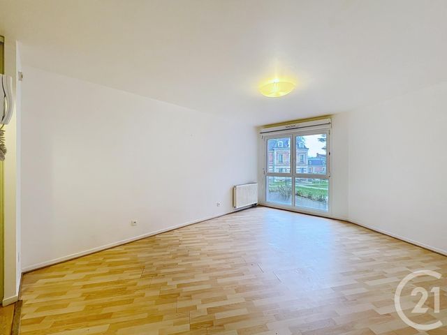 Appartement F1 &agrave; louer - 1 pi&egrave;ce - 30,75 m2 - Melun - 77 - ILE-DE-FRANCE