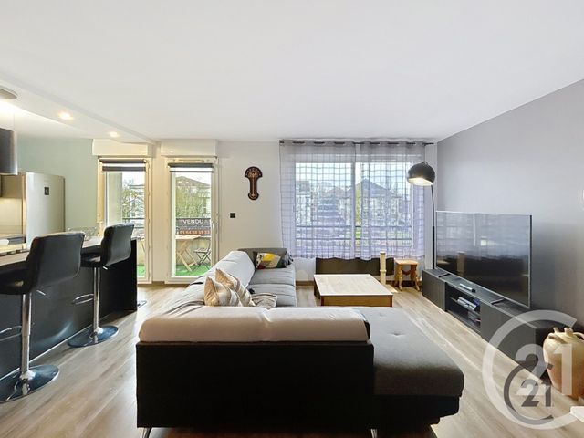 Appartement F4 &agrave; vendre - 4 pi&egrave;ces - 76,15 m2 - Moissy Cramayel - 77 - ILE-DE-FRANCE