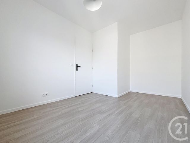 Appartement F3 &agrave; louer - 3 pi&egrave;ces - 65,33 m2 - Melun - 77 - ILE-DE-FRANCE