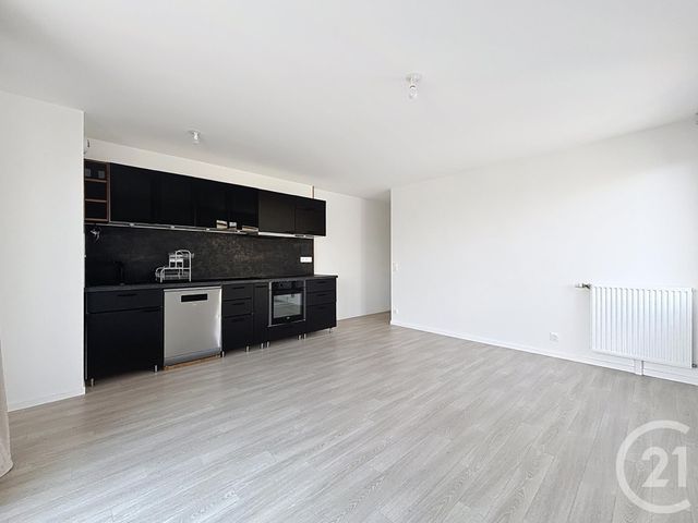 Appartement F3 &agrave; louer - 3 pi&egrave;ces - 65,33 m2 - Melun - 77 - ILE-DE-FRANCE