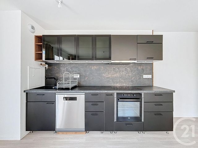 Appartement F3 &agrave; louer - 3 pi&egrave;ces - 65,33 m2 - Melun - 77 - ILE-DE-FRANCE