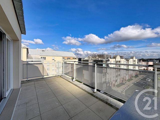 Appartement F3 &agrave; louer - 3 pi&egrave;ces - 65,33 m2 - Melun - 77 - ILE-DE-FRANCE