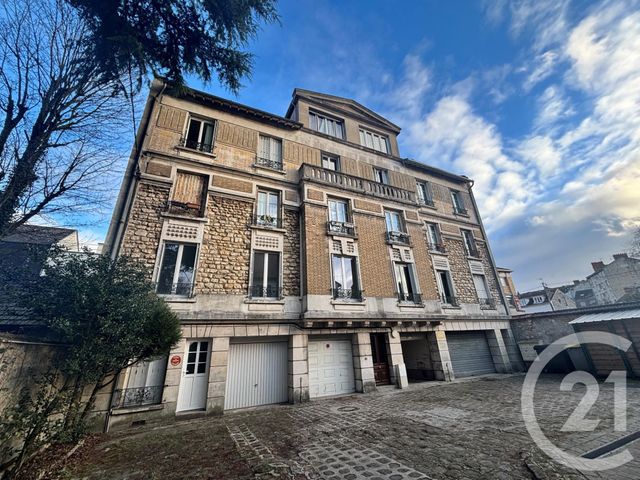 Appartement &agrave; louer - 3 pi&egrave;ces - 82,53 m2 - Melun - 77 - ILE-DE-FRANCE