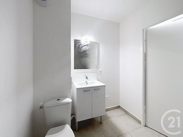 Appartement F2 &agrave; louer - 2 pi&egrave;ces - 41,60 m2 - Dammarie Les Lys - 77 - ILE-DE-FRANCE