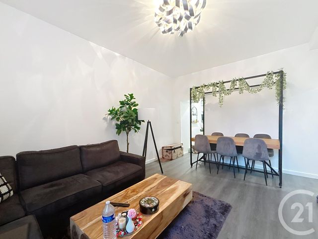 Appartement F2 &agrave; louer - 2 pi&egrave;ces - 63,55 m2 - Melun - 77 - ILE-DE-FRANCE