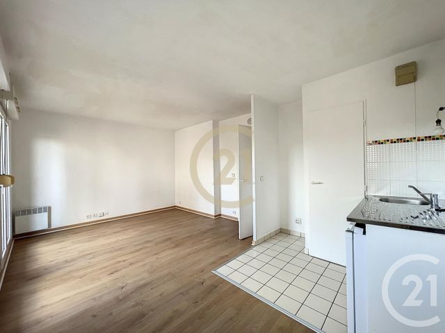 Appartement Studio &agrave; louer - 1 pi&egrave;ce - 26,12 m2 - Melun - 77 - ILE-DE-FRANCE