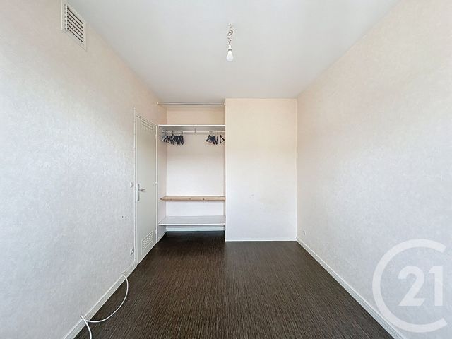 Appartement F3 &agrave; vendre - 3 pi&egrave;ces - 55,57 m2 - Melun - 77 - ILE-DE-FRANCE