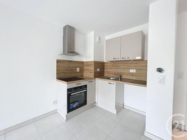 Appartement F2 &agrave; louer - 2 pi&egrave;ces - 40,25 m2 - Dammarie Les Lys - 77 - ILE-DE-FRANCE