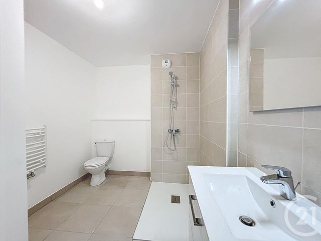 Appartement F2 &agrave; louer - 2 pi&egrave;ces - 40,25 m2 - Dammarie Les Lys - 77 - ILE-DE-FRANCE