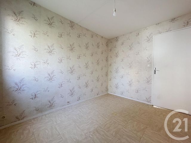 Appartement &agrave; louer - 3 pi&egrave;ces - 68,26 m2 - Melun - 77 - ILE-DE-FRANCE
