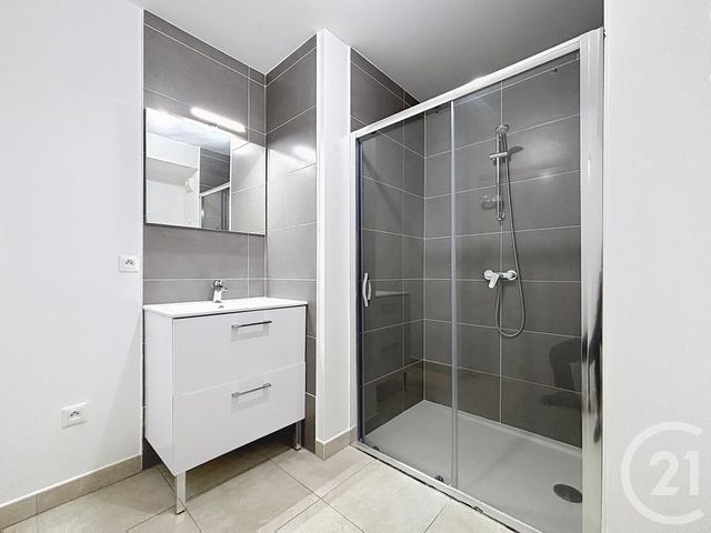 Appartement F2 &agrave; louer - 2 pi&egrave;ces - 37,85 m2 - Le Mee Sur Seine - 77 - ILE-DE-FRANCE