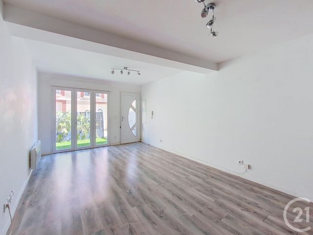 Appartement F3 &agrave; vendre - 3 pi&egrave;ces - 56 m2 - Melun - 77 - ILE-DE-FRANCE