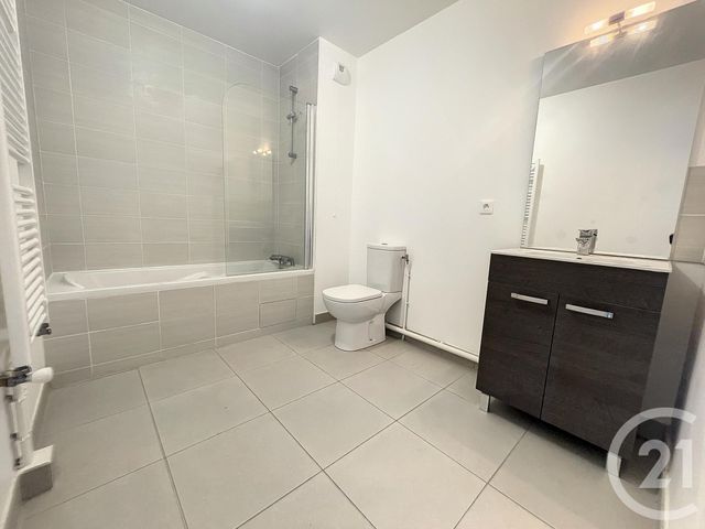 Appartement F2 &agrave; louer - 2 pi&egrave;ces - 43,60 m2 - Melun - 77 - ILE-DE-FRANCE